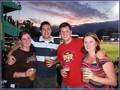 Robyn And Graham Briggs With Warren And Sharon